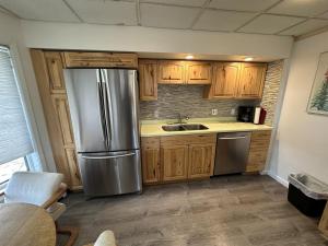 Riverfront Basement Apartment with Access to Kenai River Fishing