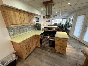 Riverfront Basement Apartment with Access to Kenai River Fishing