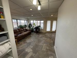 Riverfront Basement Apartment with Access to Kenai River Fishing
