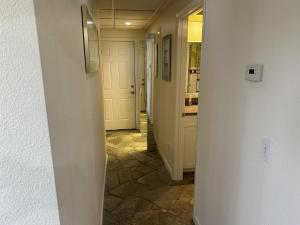 Riverfront Basement Apartment with Access to Kenai River Fishing