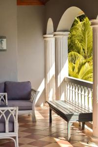 The Colibri Lodge 9A-Sunset Villas, West End, Roatan