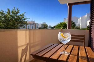 Pátio Sol Tróia Holiday House