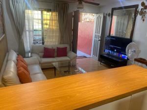 Townhouse in Bacoor 3BR Family-Friendly