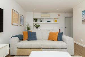 Maravista Sea View Apartment with Balcony and Parking
