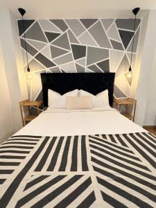 Blacky Hostel and Apartments