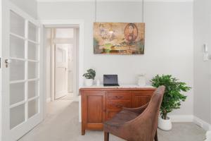 Bright & Quiet Art Deco Apt in Double Bay - Parking