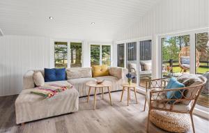 Lovely Home In Oksbøl With Wifi
