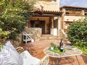 Apartment in Marinella near the beach