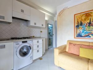 Apartment in Marinella near the beach