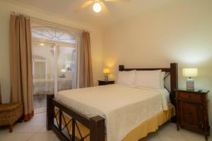 Colina 6C 3 bdr Golf View in Los Suenos