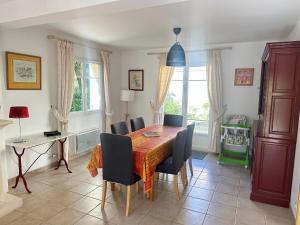 Grande Villa avec Jardin, Proche Plage et Centre de Villers-sur-Mer - FR-1-487-310