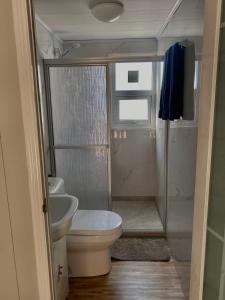 Beautiful Tamarindo Tiny house with AC WIFI