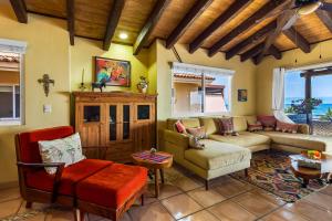 Oceanfront condo with pool, balcony, amazing views, washerdryer, & partial AC