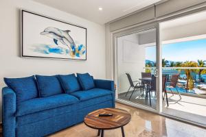 Serene coastal getaway with private infinity pool, beach access & scenic vistas