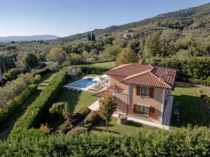 Villa in Tuscany with pool