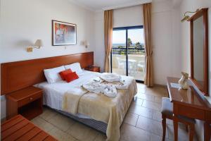 Panareti Coral Bay Villas