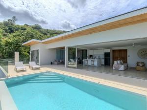 Villa Calm - Amazing Sea View Villa