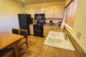 Villas of Cave Creek - 2 Bedroom Suite with Fireplace