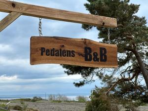 Trädgårdscafé Pedalen B&B