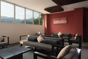 Oak Ray City Hotel