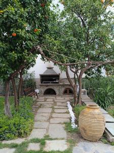 Bettys Garden House