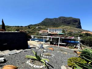Holiday home in Porto da Cruz with garden