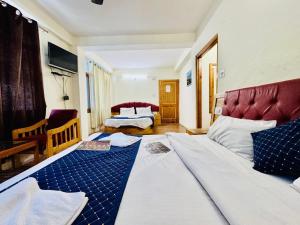 Neo Royal View Cottageee- The Cozy Stay Lodge Manali