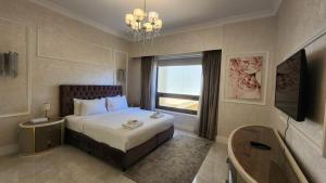 Sleek 2BR Apartment by the Sea in JBR