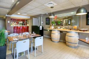 Hotels Campanile Toulouse Purpan : photos des chambres