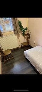 Vino hostel single room with private bathroom