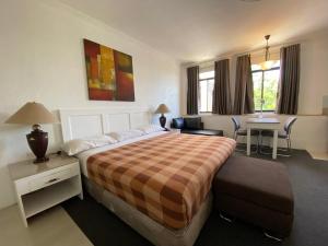 Stonestown Suites