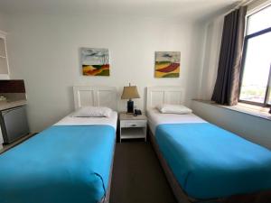 Stonestown Suites