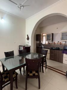 Scenic Hill Home near Nainital Lawn and Views