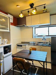 11 mins by train to Kyoto, near Lake Biwa, Japanese-style detached house, can accommodate 7 people
