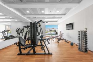 Free housekeeping visits during your stay - StayShort - Comfortable Studio in JVC that Sleeps 2