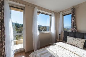 Medius Park Apartment