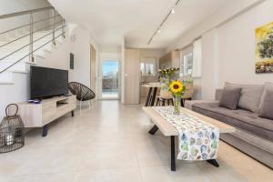 Villa Vilenia Anemelia by Villa Plus