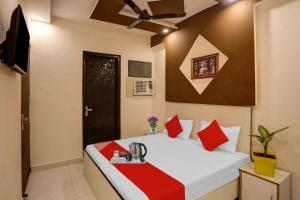 Hotel O Luxury Inn