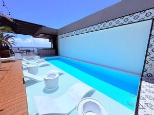 Queen Suite Oasis Just Minutes from the Beach