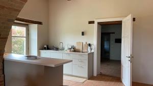 Tenuta Morcella tra Todi e Perugia con piscina in esclusiva