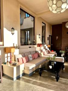 Villa Azir