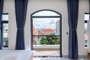 Villa 5 Lạc Long Quân - Bãi Sau