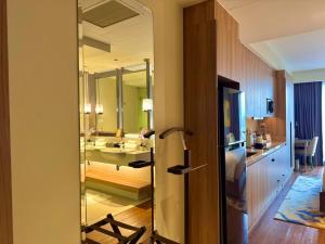 Cozy Retreat King Suite