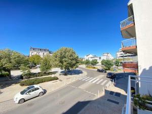 Appartement T5 - Commerce et plage à proximité - CENTRE DE LA BAULE - LB682-002