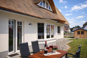 E8 Reetdach Ferienhaus Ostseebad Rerik