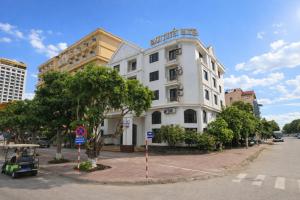 Bạch Tuyết Hotel
