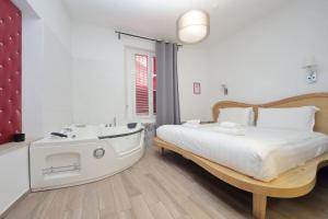 Trastevere Roma Deluxe Rooms