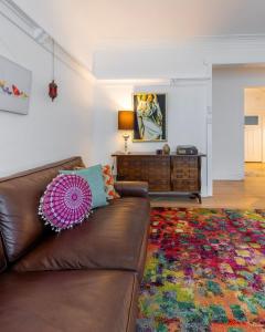Art, Heart & Gardens - St Kilda Charmer