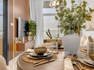 Upbeat 1BR in Arjan