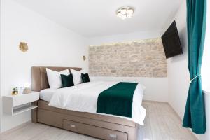 Lions Heritage Rooms